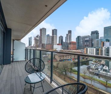 1 Bed Flat, Horizons Tower, E14 - Photo 1