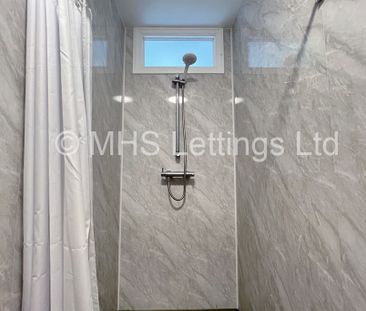 1 Bedroom Bedsit for rent in Midland Road - Photo 3