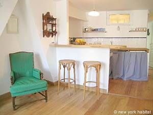 Logement à Paris, Location meublée - Photo 2