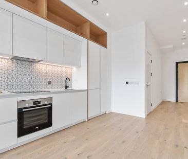 Studio to rent - Photo 6