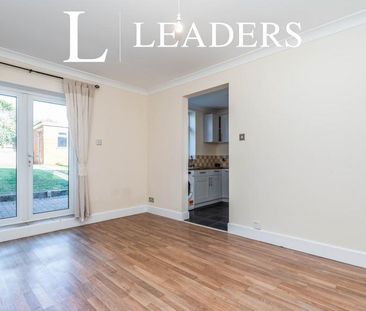 2 bedroom bungalow to rent Wycliffe Road, Southampton, SO18 - Photo 4