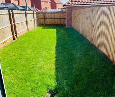 2 Bed End Terrace, Ashcott Avenue, LE4 - Photo 1