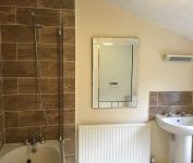 1 bed Room in Shared House - To Let - Photo 5