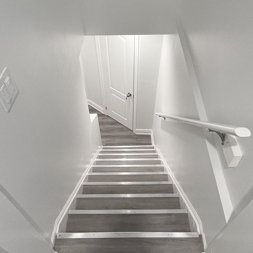 For Lease - 24 San Felice Lane, Hamilton, Ontario - Photo 1