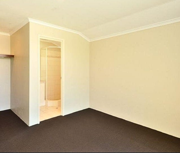 46 Forty Road, Secret Harbour WA 6173 - House For Rent | Domain - Photo 6