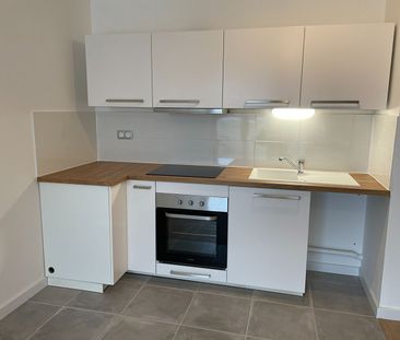 Location Appartement 3 pièces 65m² - Photo 4