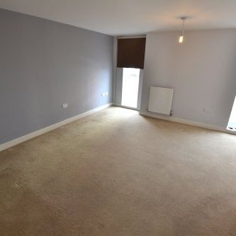 2 bed flat available - Gaskell Place, Ipswich, Suffolk, IP2 - Photo 1