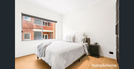 Newly Renovated 2 Bedroom Unit - Photo 3