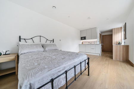 Studio to rent - Photo 2