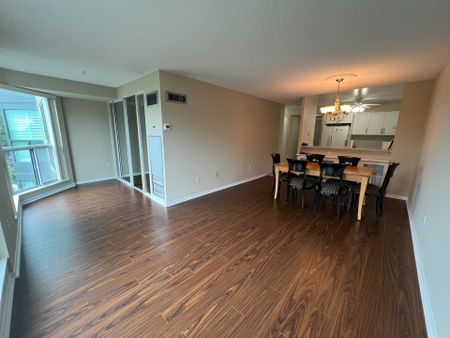 For Lease - 2177 Burnhamthorpe Road Unit# 402, Mississauga, Ontario - Photo 4