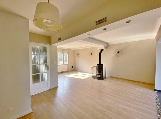 Maison mitoyenne 2 côtés Lompret - Photo 1