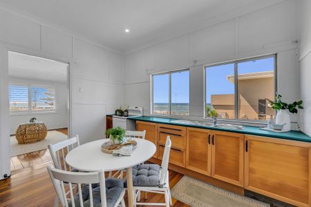 Beachside Simplicity - Photo 4