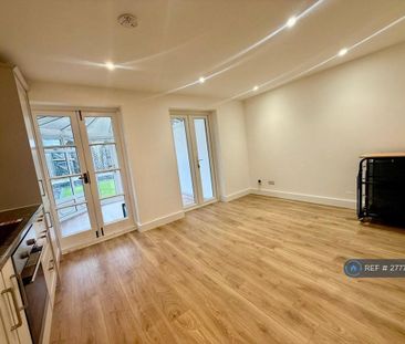 3 bedroom detached house to rent - Photo 5