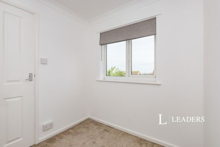 3 bedroom house to rent Bracken Road, Eastbourne, East Sussex, BN20 - Photo 5