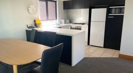 FULLY FURNISHED RENOVATED CHARACTER BUNGALOW IN PRIME LOCATION! - Photo 5