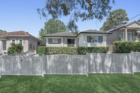 6 Kanoona Street, Caringbah South NSW 2229 - House For Rent | Domain - Photo 3