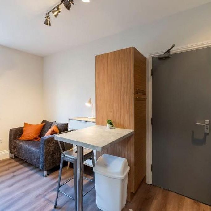 1 bedroom flat to rent - Photo 1