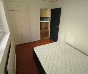 1 bedroom ground floor flat to rent - Photo 5