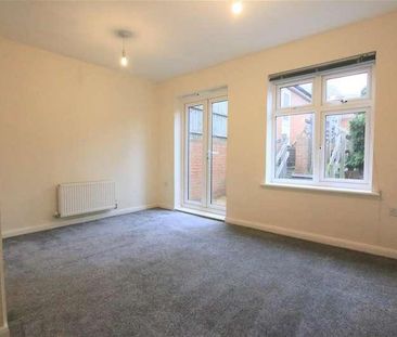 Stowe Drive, Rugby, Warwickshire, CV22 - Photo 5