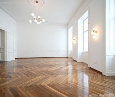 Erstbezug: repräsentative Altbauwohnung mit Balkon - nahe Stadtpark - Photo 1