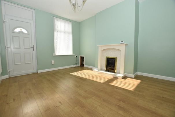 2 bedroom House To Let - Photo 1