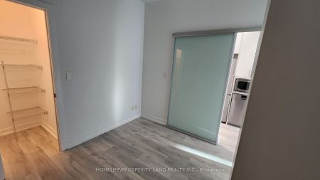 Liv Lofts , #404 - Photo 3