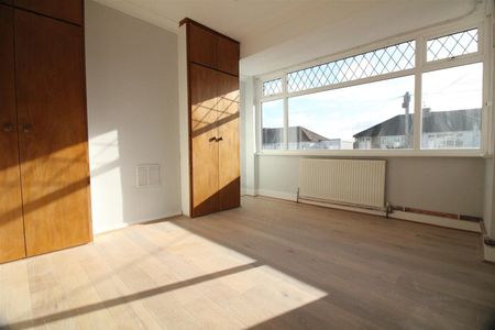 Oakleigh Road, Uxbridge - Photo 4