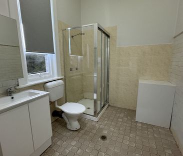 Walk to Station & Shops - Photo 5