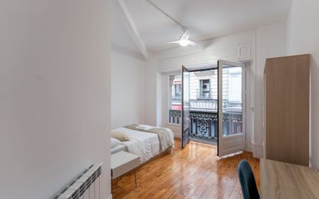 Calle de la Victoria, Madrid, Community of Madrid 28012 - Photo 3