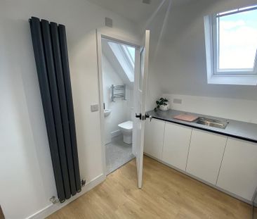 1 bedroom in a house share to rent - Photo 5