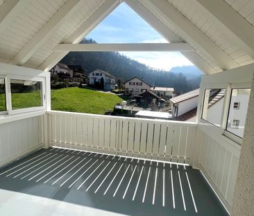 Grosszügige 4.5 Zimmerwohnung an ruhiger Lage und toller Aussicht - Photo 3