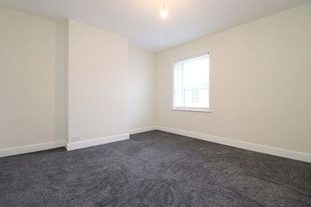 Terraced House in Trafalgar Street, Denton Holme - Photo 4
