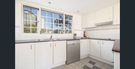 Beautifully Presented - Photo 2