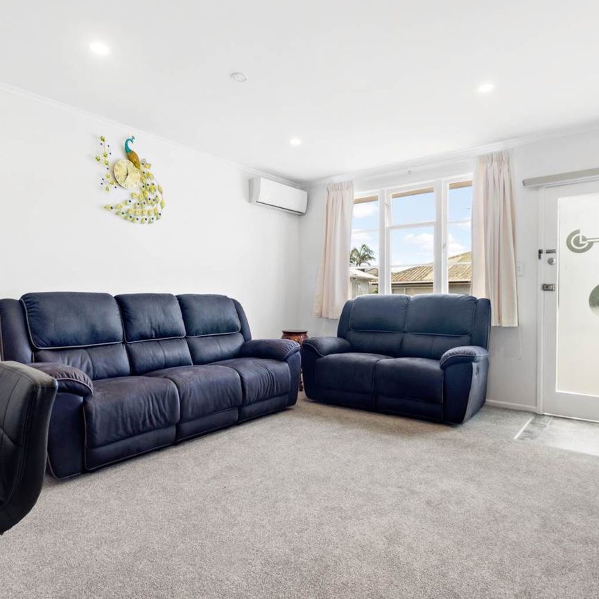 3 Bedrooms on Ferndale Rd - Photo 1