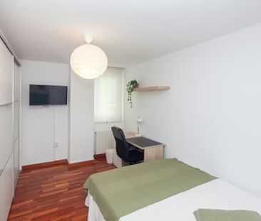 Carrer Dr. Lluch, Valencia, Valencian Community 46011 - Photo 4