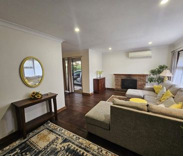 Charming Family Home - Photo 1