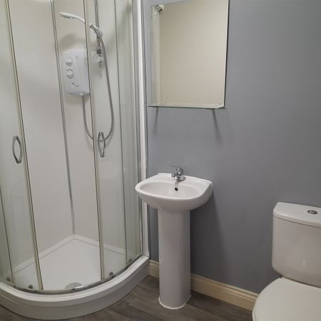 WF6, Normanton - Photo 4