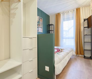 CERES R Roommate 3 Bedrooms at Reims - Photo 1