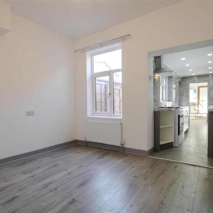 5 bedroom house to rent - Photo 1