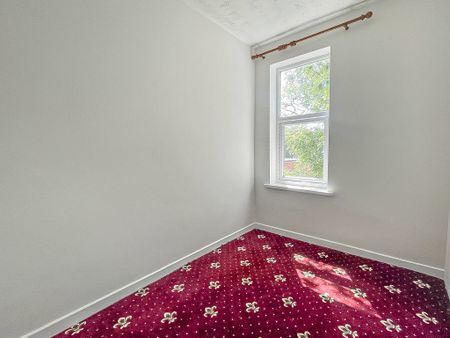 3 Bedroom Mid Terraced House For Rent - Photo 4