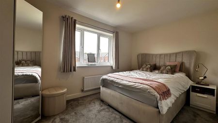 2 bedroom terraced house to rent - Photo 3