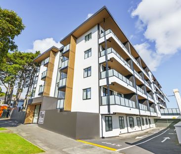 Grey Lynn Apartment - Photo 3