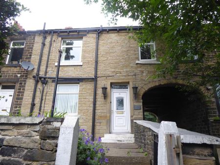 2 bedroom terraced house to rent - Photo 2