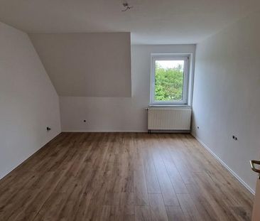 attraktive Wohnung in zentraler Lage inkl. moderner Einbauküche - Foto 4