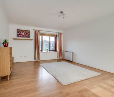 6b Helens Lea, Gilnahirk, Belfast, BT5 7RD - Photo 1