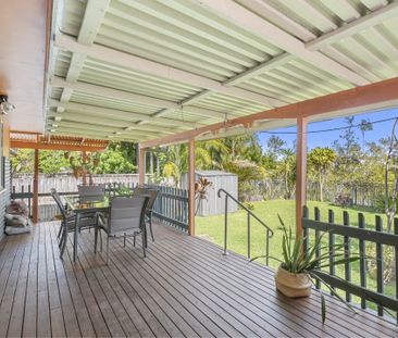 Spacious Furnished Three Bedroom Waterfront Home - Includes Utilities - Photo 6