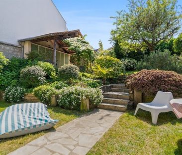 Tout savoir sur cette maison à Marnes-la-Coquette - Photo 2