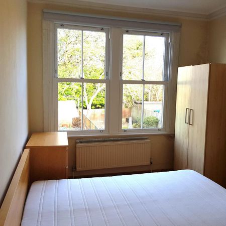 1 bedroom flat to rent - Photo 4