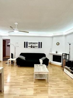 Luxury Apartment for rent in Nueva Andalucia, Spain - Photo 1