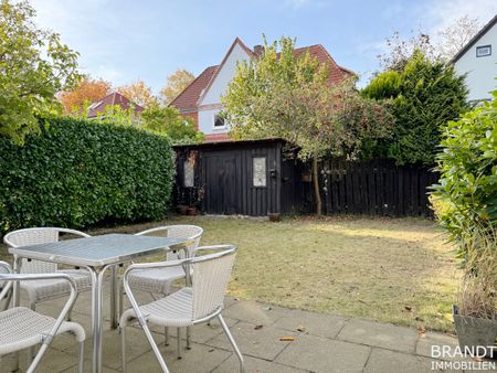 Moderne Doppelhaushälfte mit Terrasse und Garten in Fuhlsbüttel! - Photo 3